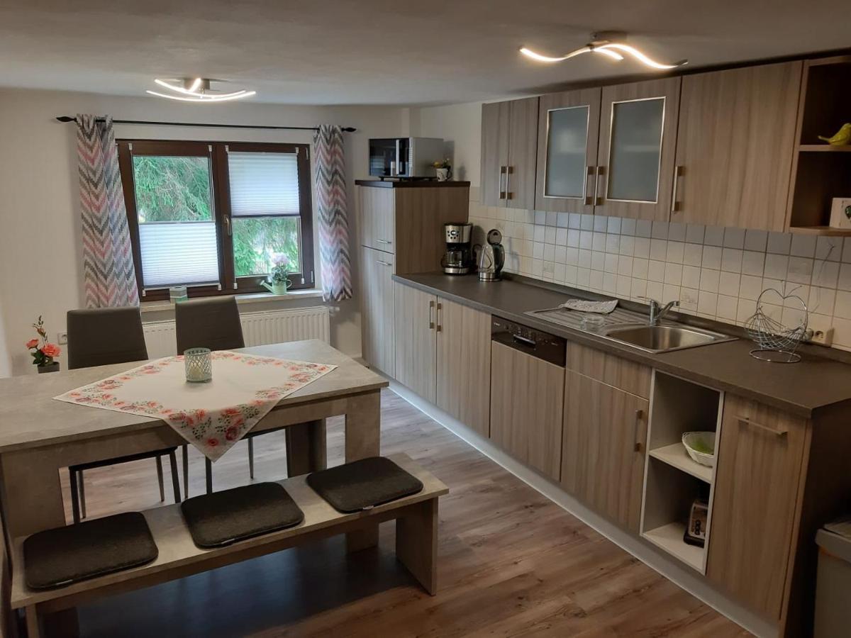 Familienfreundliche Ferienwohnung Zschorlau Zewnętrze zdjęcie